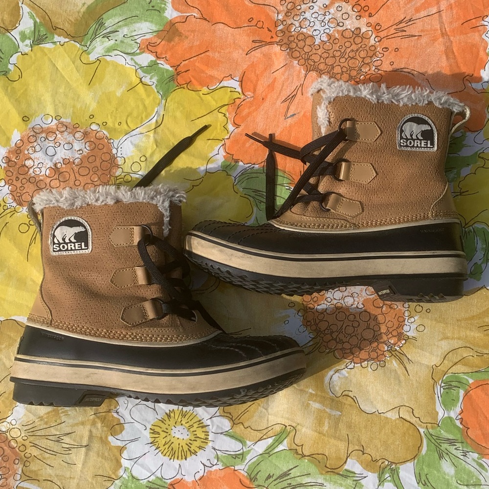 Sorel Boots 7.5
